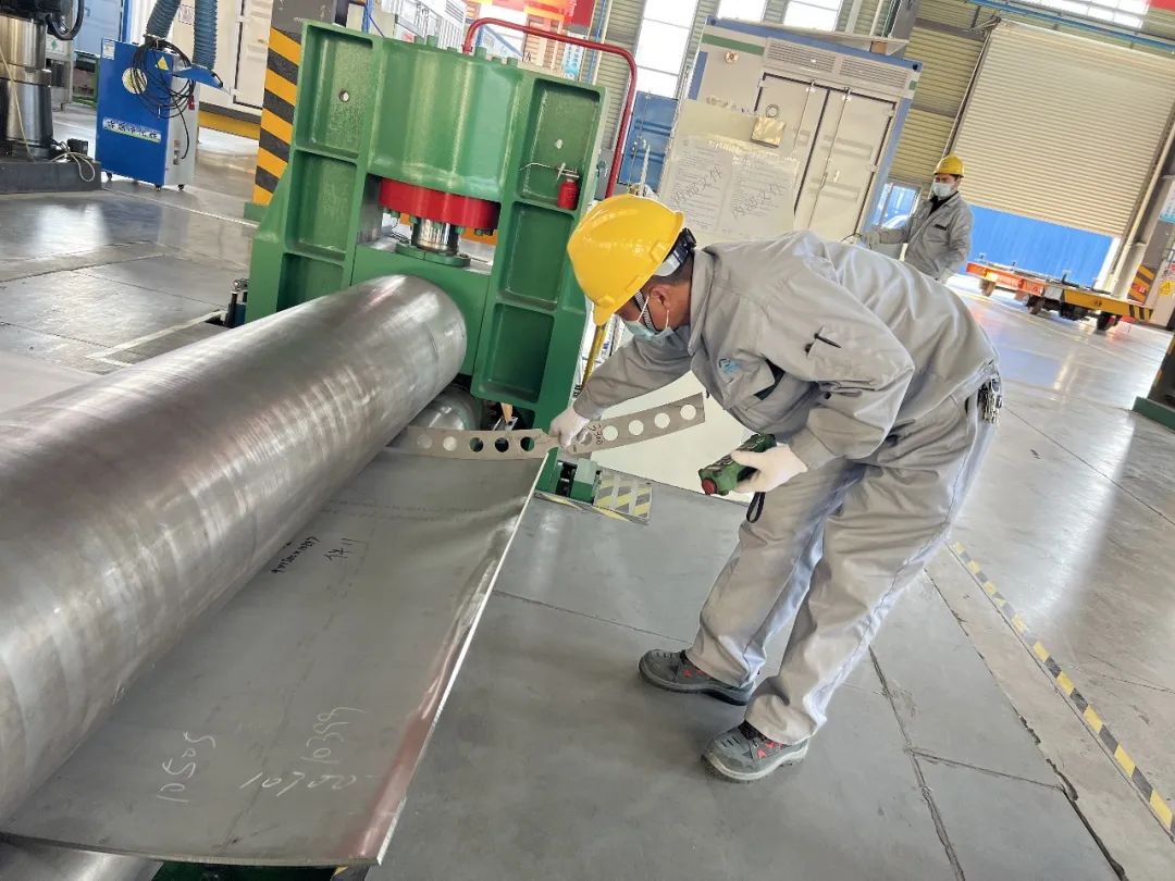 国富氢能首台民用大型液氢储存容器开工(图5)