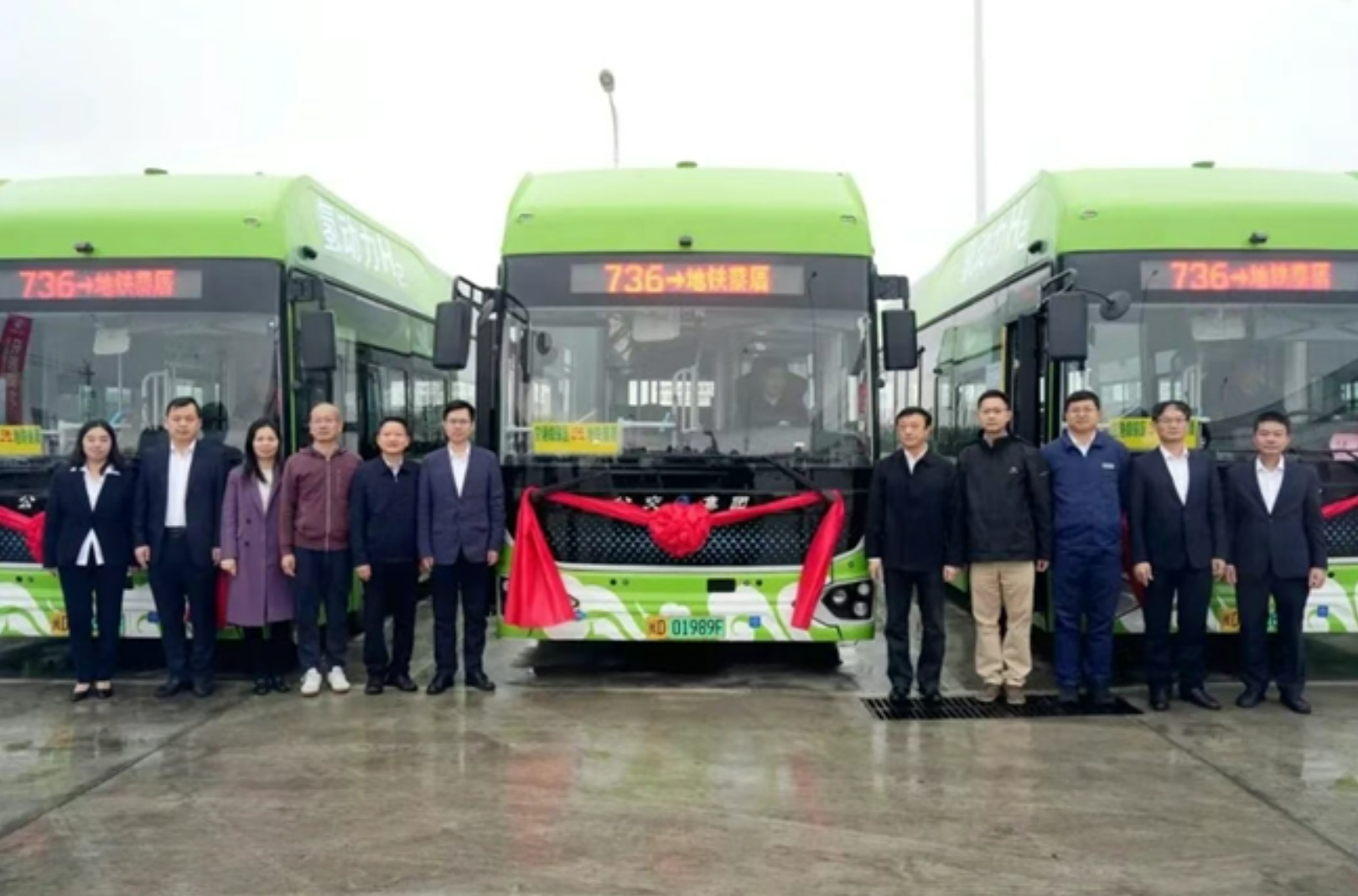 福建省首条氢能零碳公交示范线路厦门736路正式开通(图2) 福建省首条氢能零碳公交示范线路厦门736路正式开通(图2)