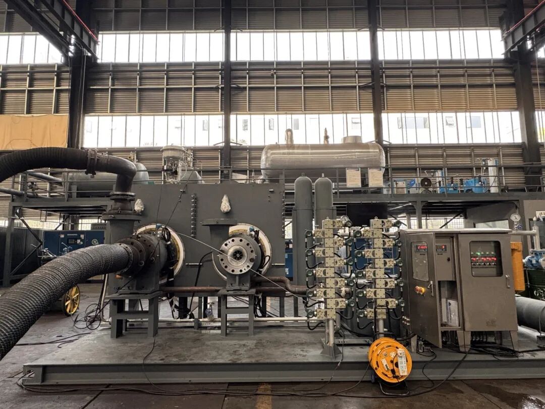 瑞特机械自主研发的特大型液体空分项目高低温透平膨胀机试车成功 (图2)